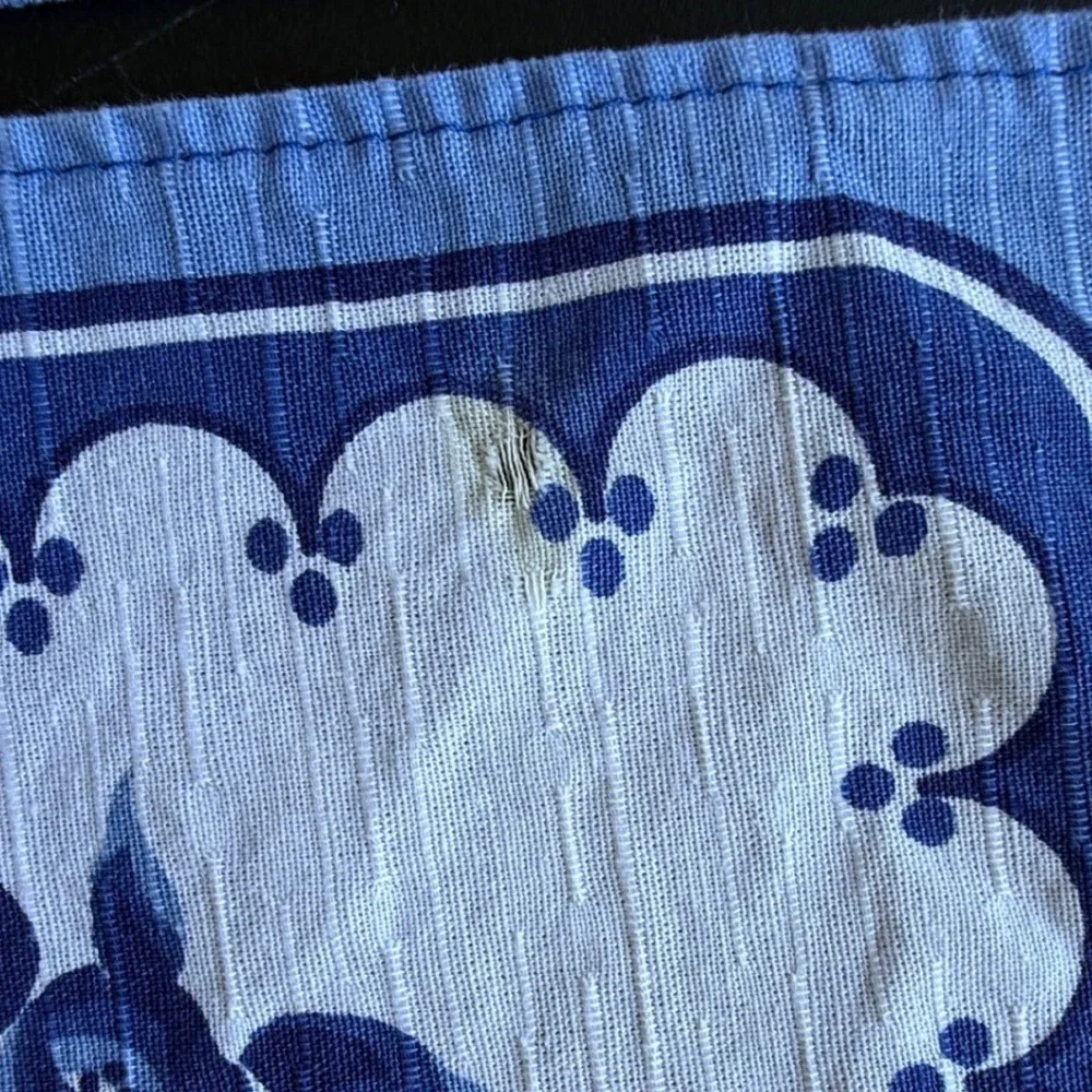 Vintage Blue Floral Cloth Napkins Set of 2 Scalloped Border 11x11 Square Linens